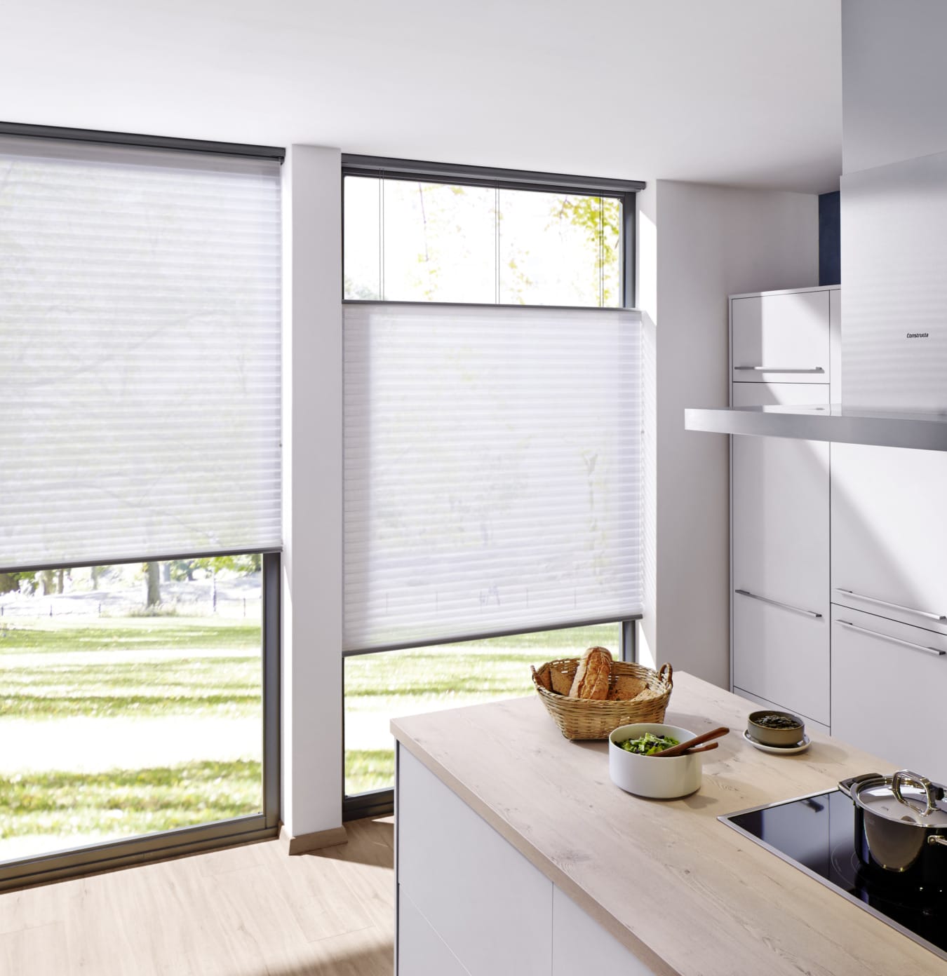 DUETTE® shades in de keuken